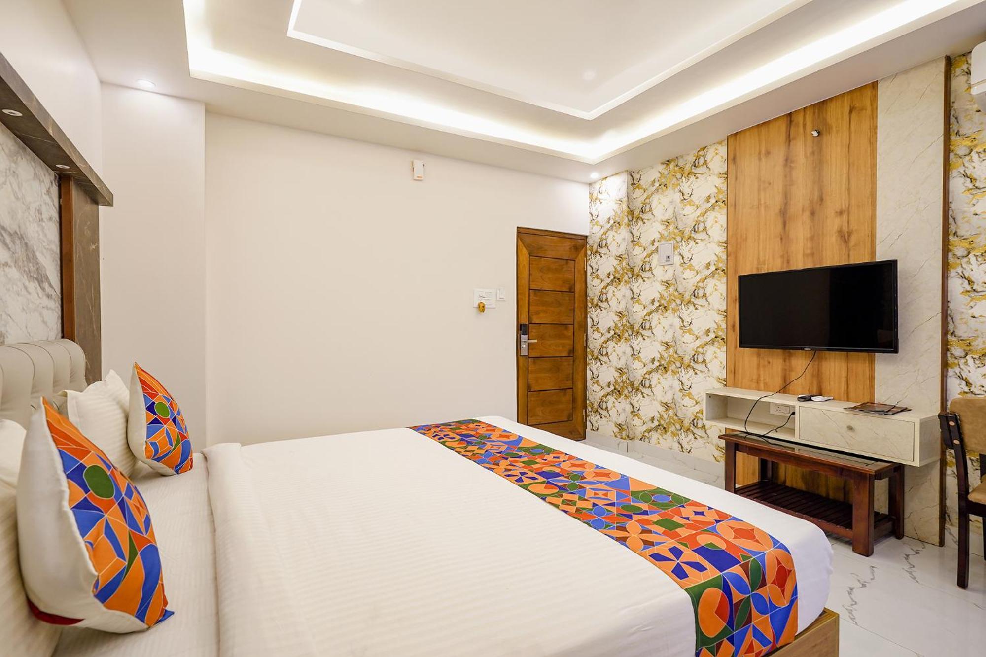 Fabhotel Prime Mayuri Residency Бангалор Екстериор снимка