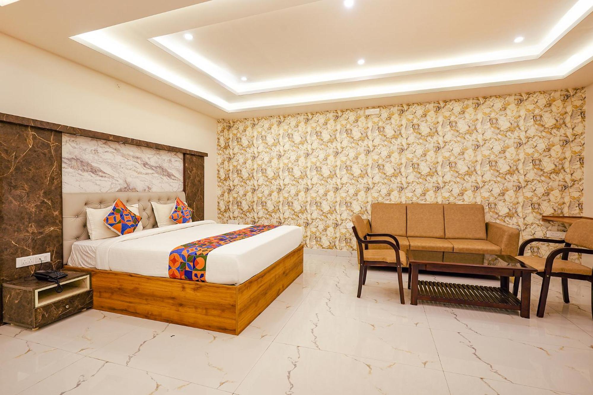 Fabhotel Prime Mayuri Residency Бангалор Екстериор снимка