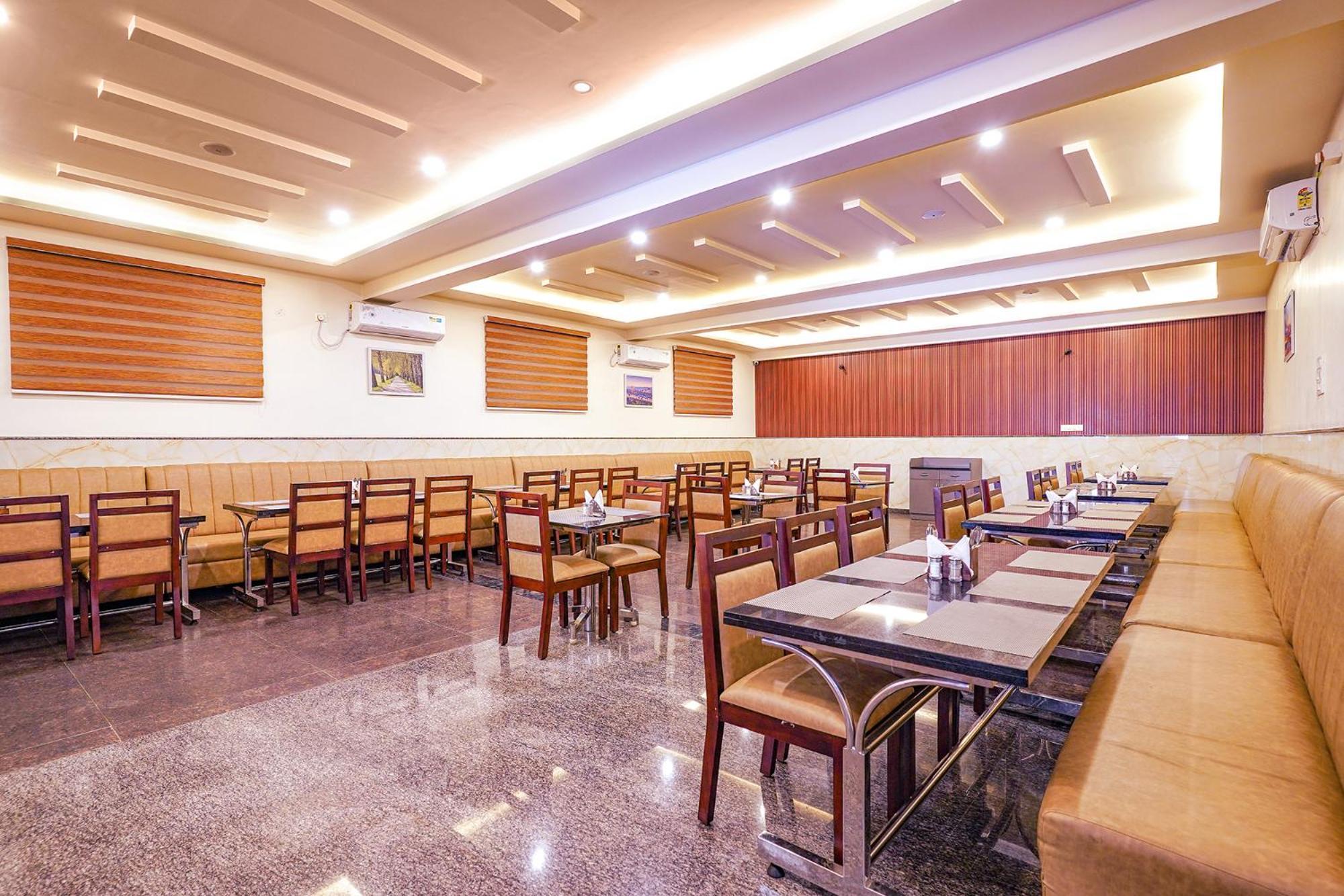 Fabhotel Prime Mayuri Residency Бангалор Екстериор снимка