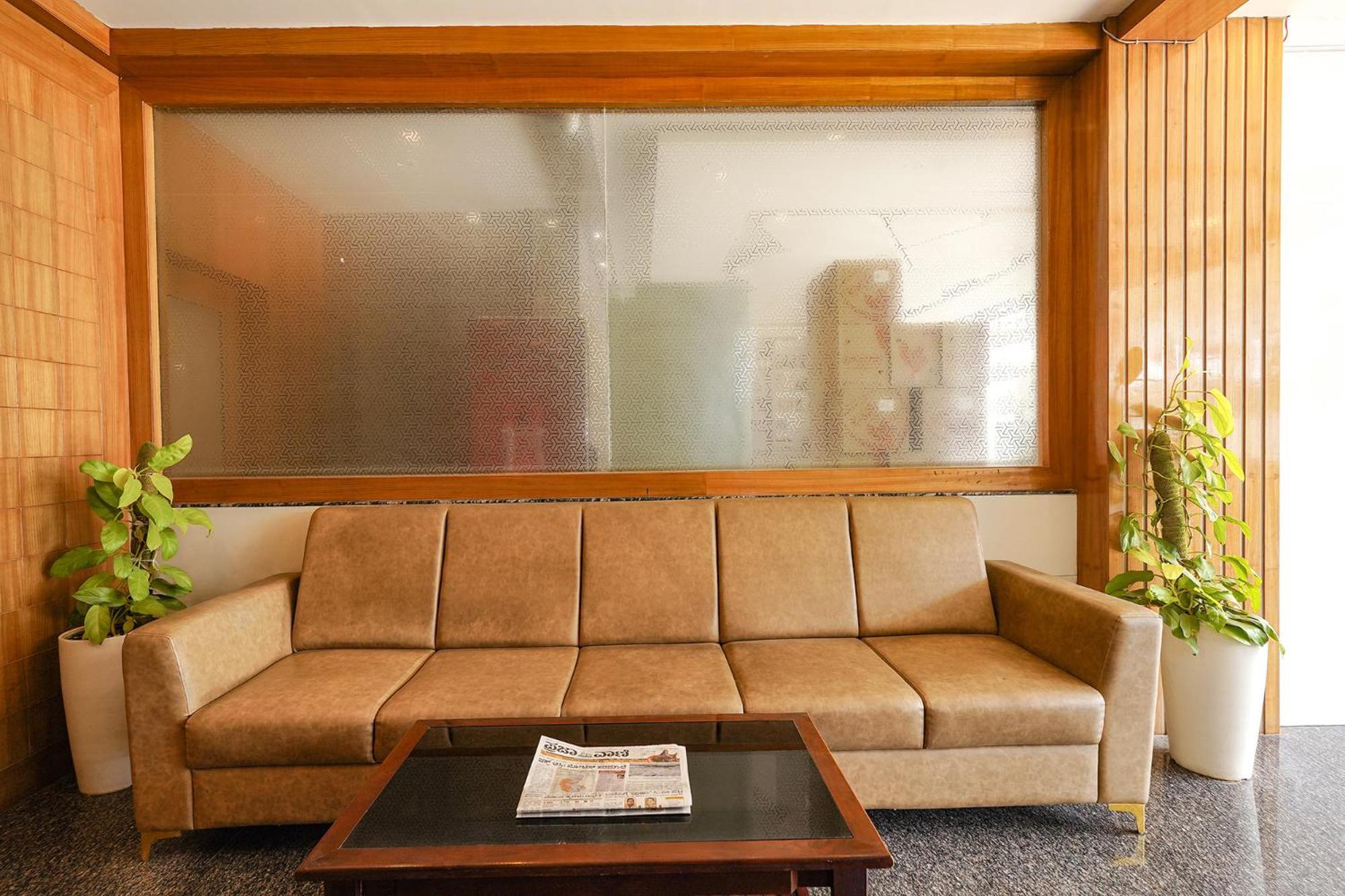 Fabhotel Prime Mayuri Residency Бангалор Екстериор снимка