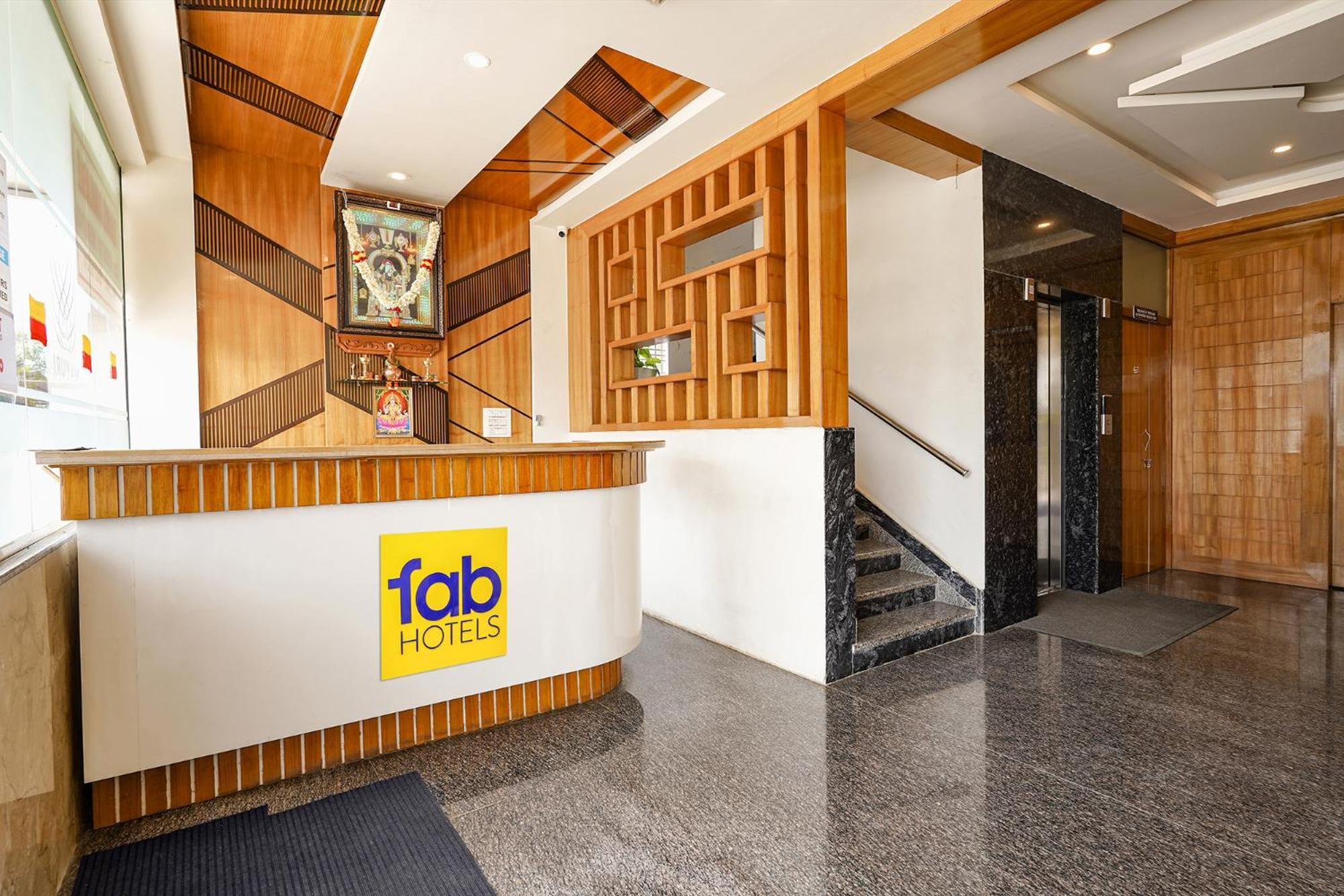 Fabhotel Prime Mayuri Residency Бангалор Екстериор снимка