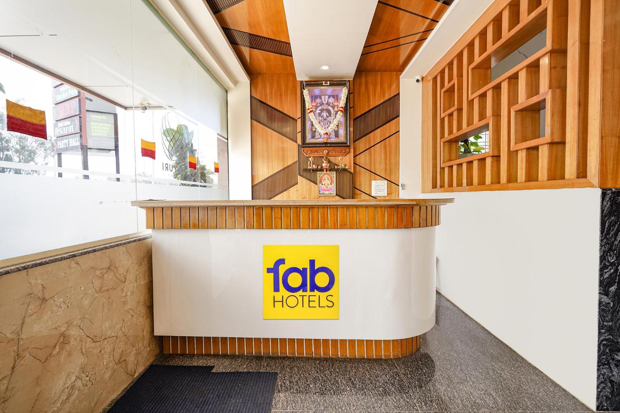 Fabhotel Prime Mayuri Residency Бангалор Екстериор снимка
