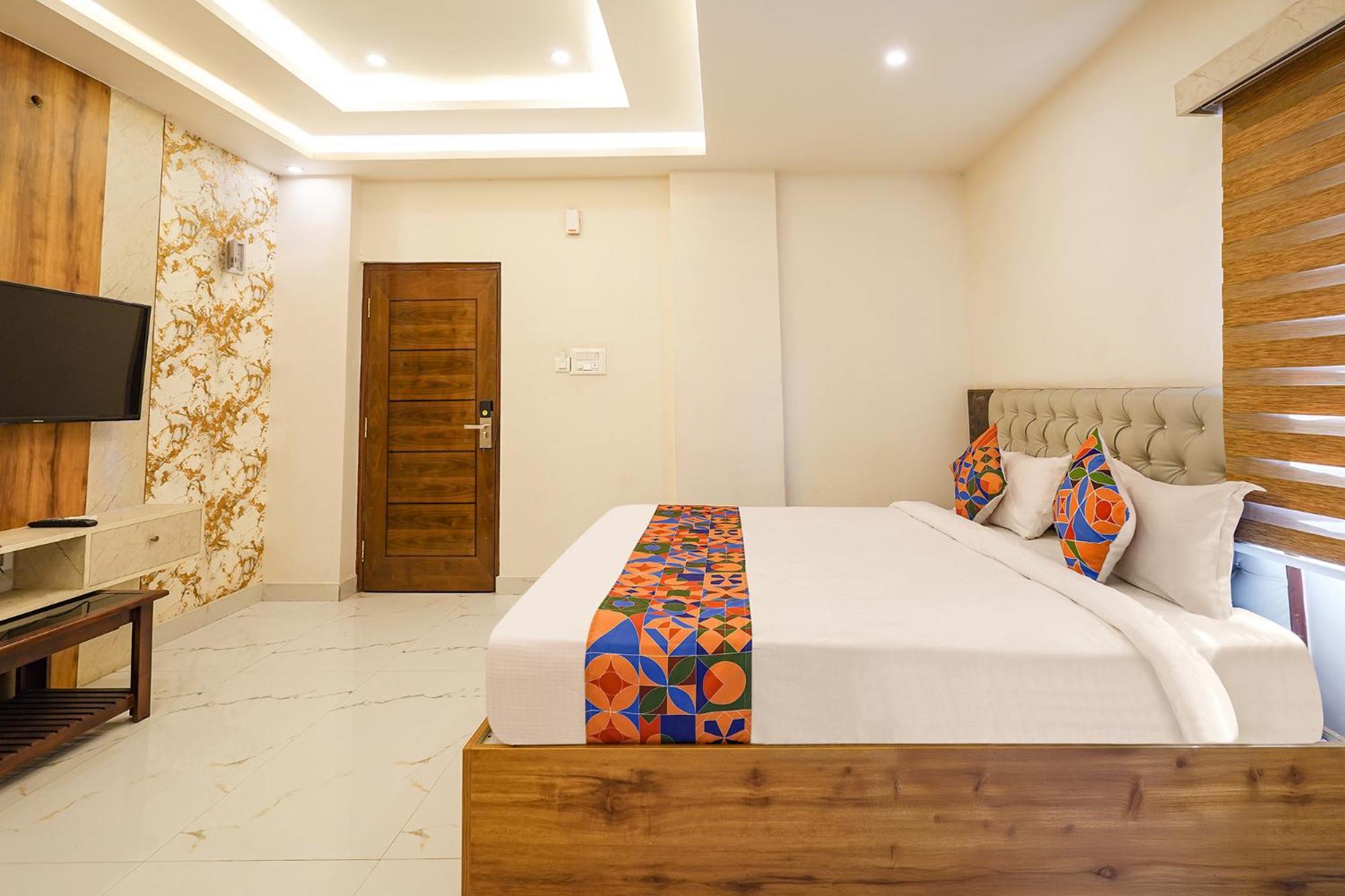 Fabhotel Prime Mayuri Residency Бангалор Екстериор снимка